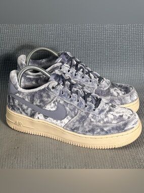 Nike Air Force One AF 1 Dark Sky Blue Velvet Shoes 849345-401 Sz 6Y Women Sz 7.5